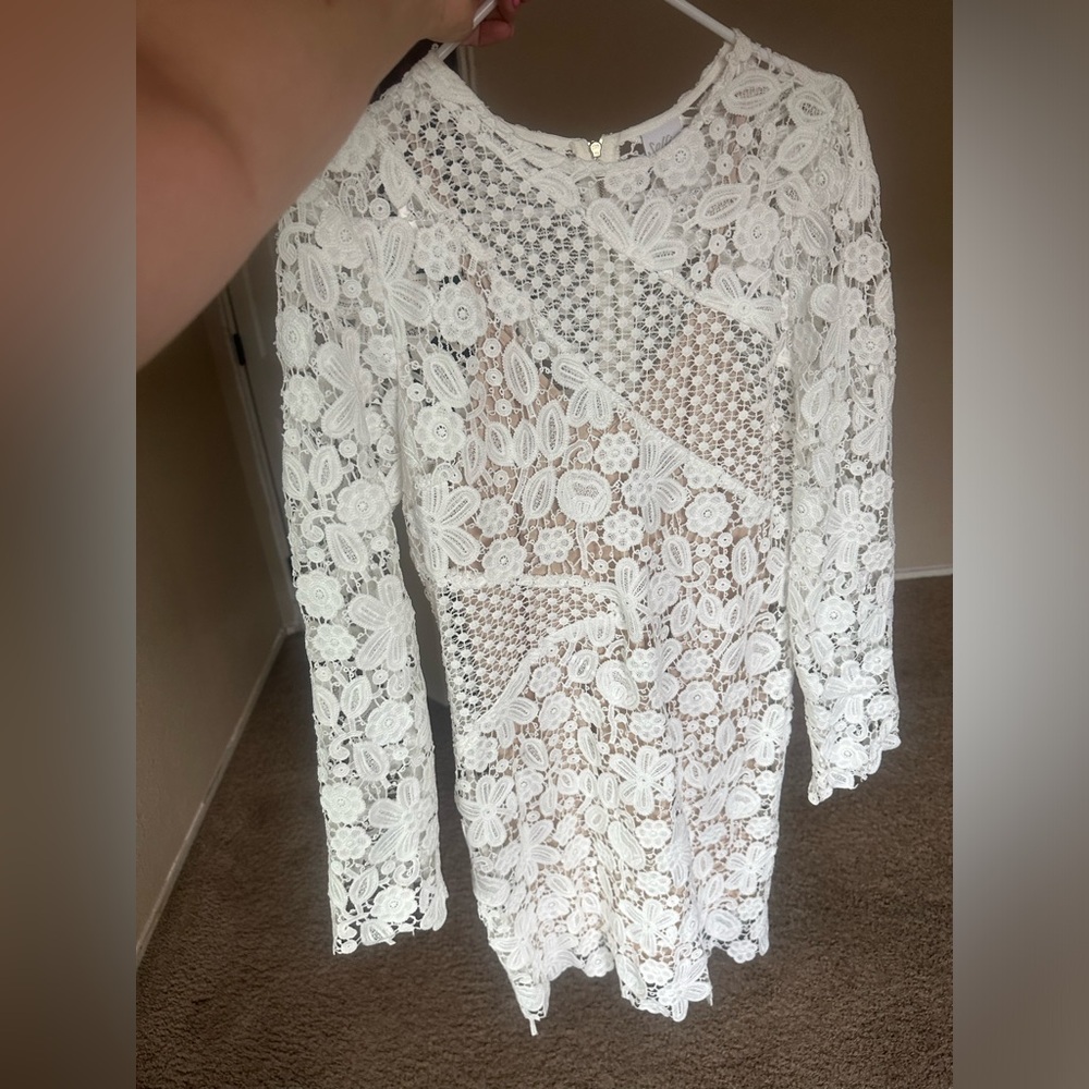 Selfie Leslie Size 14, XL white lace dress never worn.